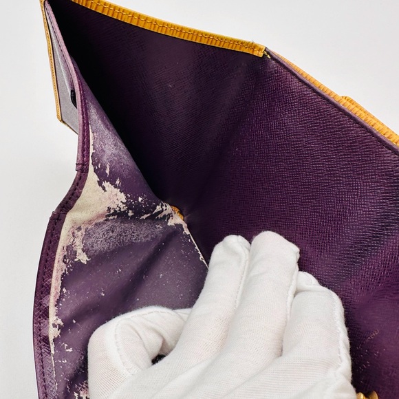 Louis Vuitton Epi Wallet - Picture 12 of 13